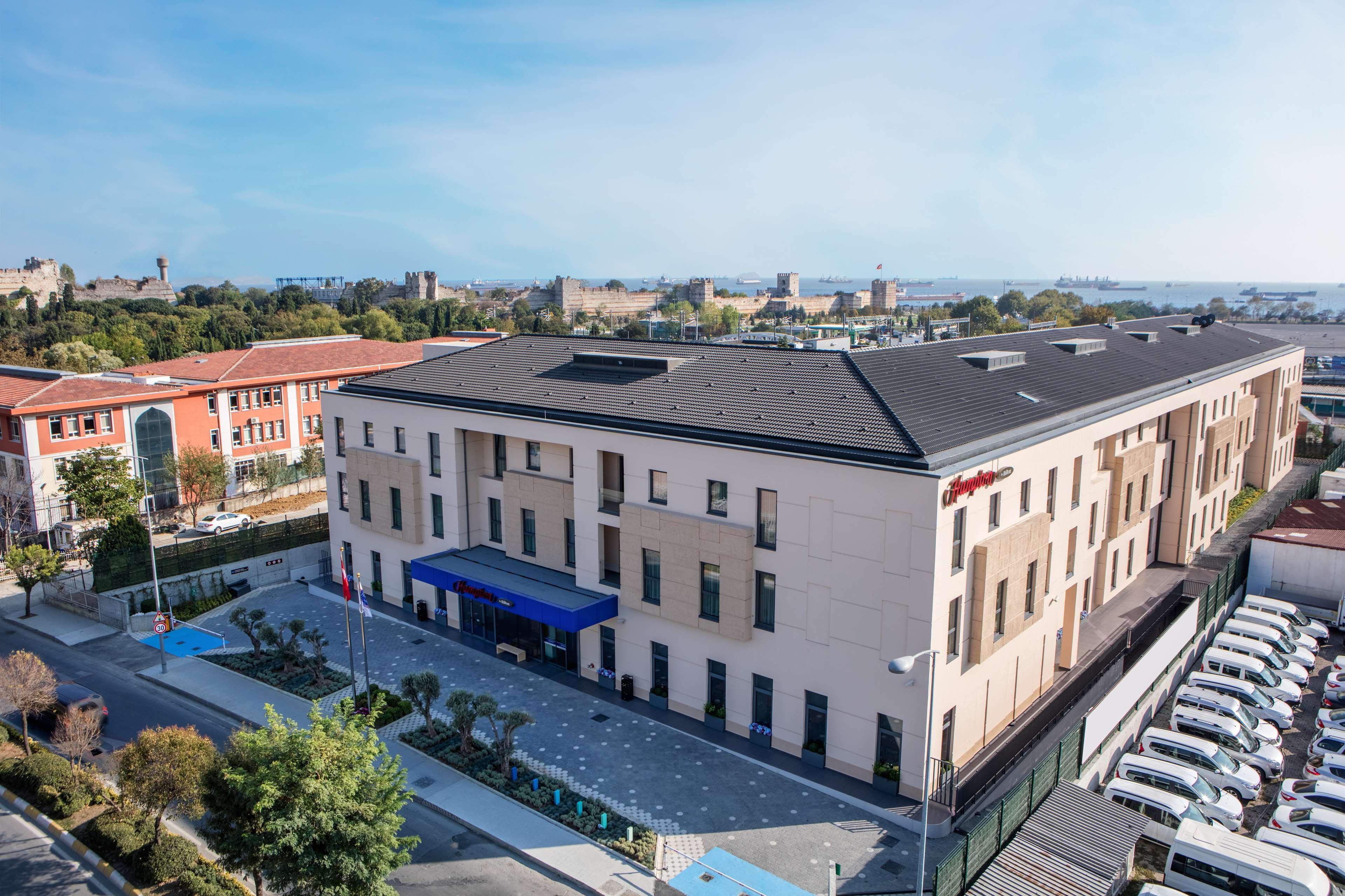 Hampton By Hilton Istanbul Zeytinburnu Istambul Exterior foto