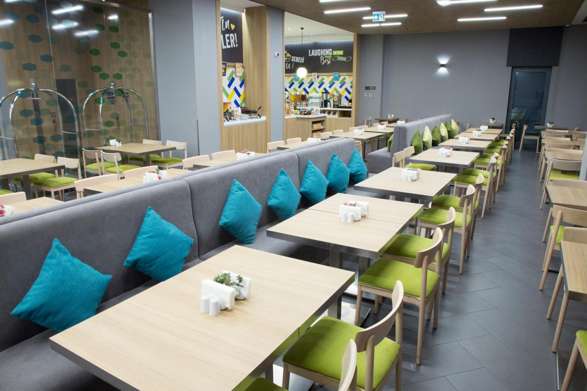 Hampton By Hilton Istanbul Zeytinburnu Istambul Exterior foto