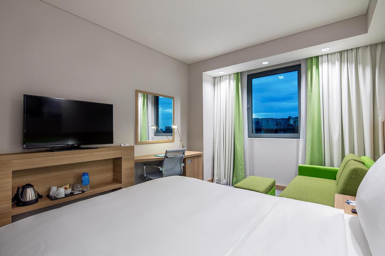 Hampton By Hilton Istanbul Zeytinburnu Istambul Exterior foto