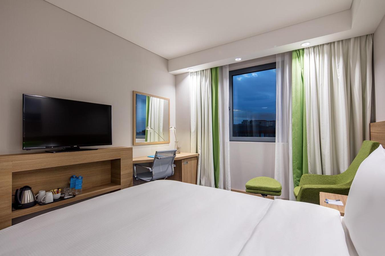 Hampton By Hilton Istanbul Zeytinburnu Istambul Exterior foto