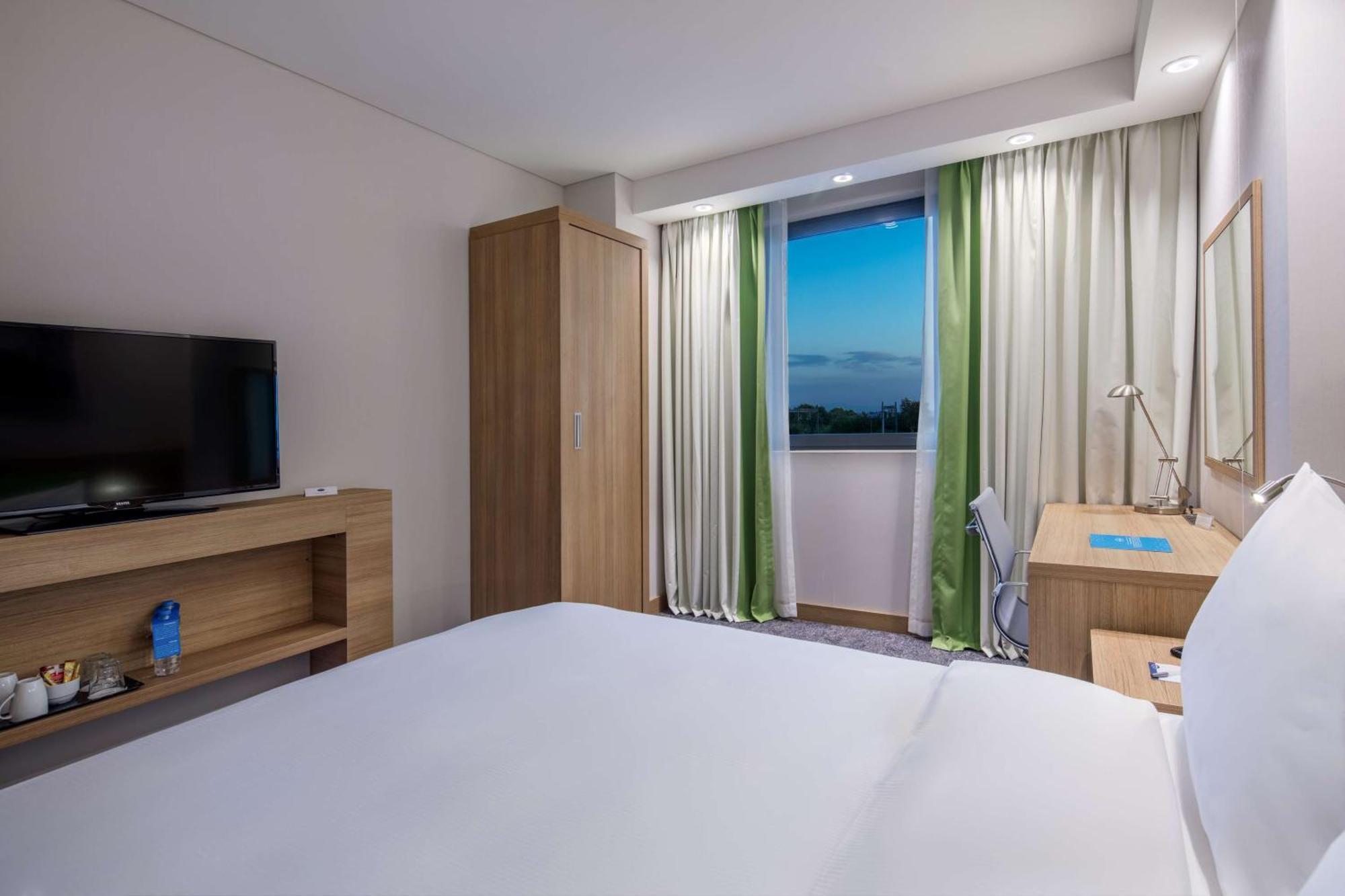 Hampton By Hilton Istanbul Zeytinburnu Istambul Exterior foto