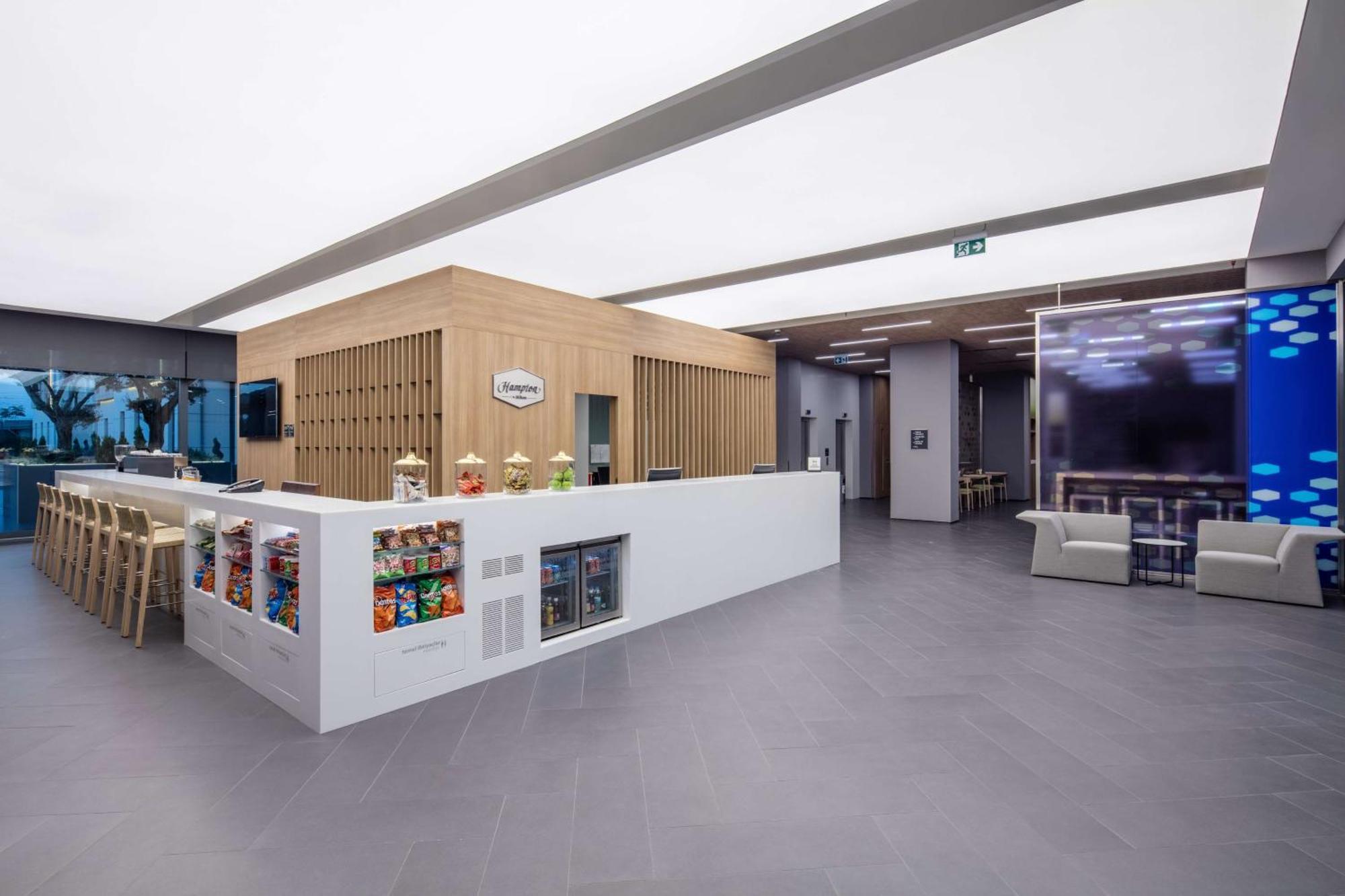 Hampton By Hilton Istanbul Zeytinburnu Istambul Exterior foto