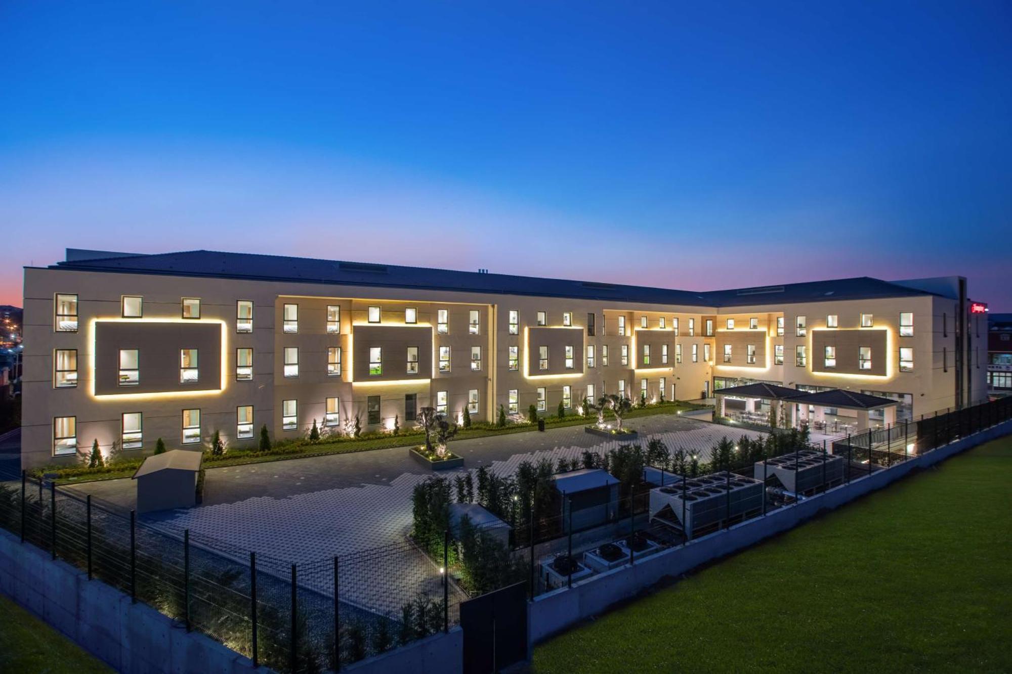 Hampton By Hilton Istanbul Zeytinburnu Istambul Exterior foto