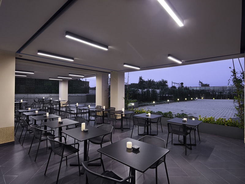 Hampton By Hilton Istanbul Zeytinburnu Istambul Exterior foto