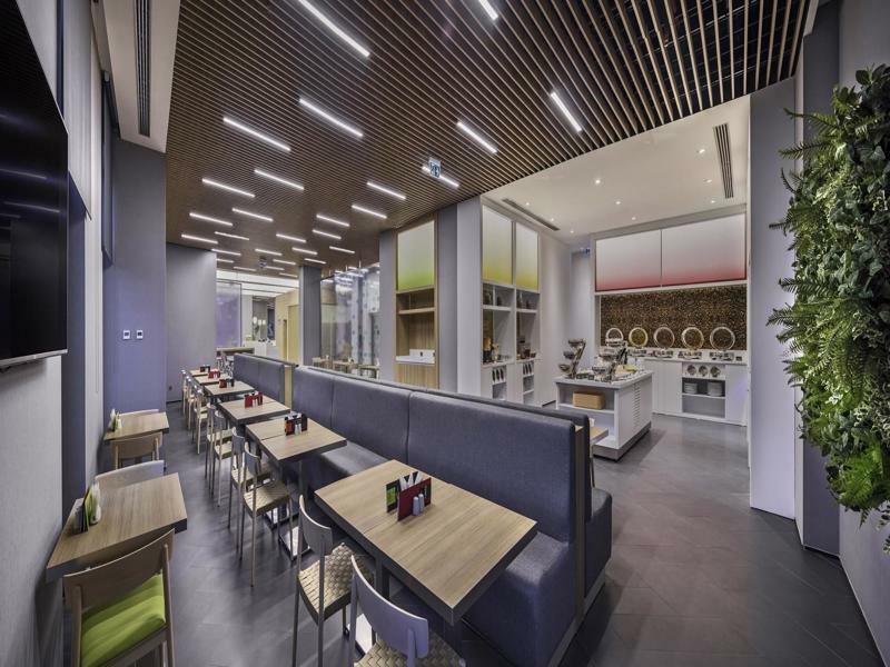Hampton By Hilton Istanbul Zeytinburnu Istambul Exterior foto